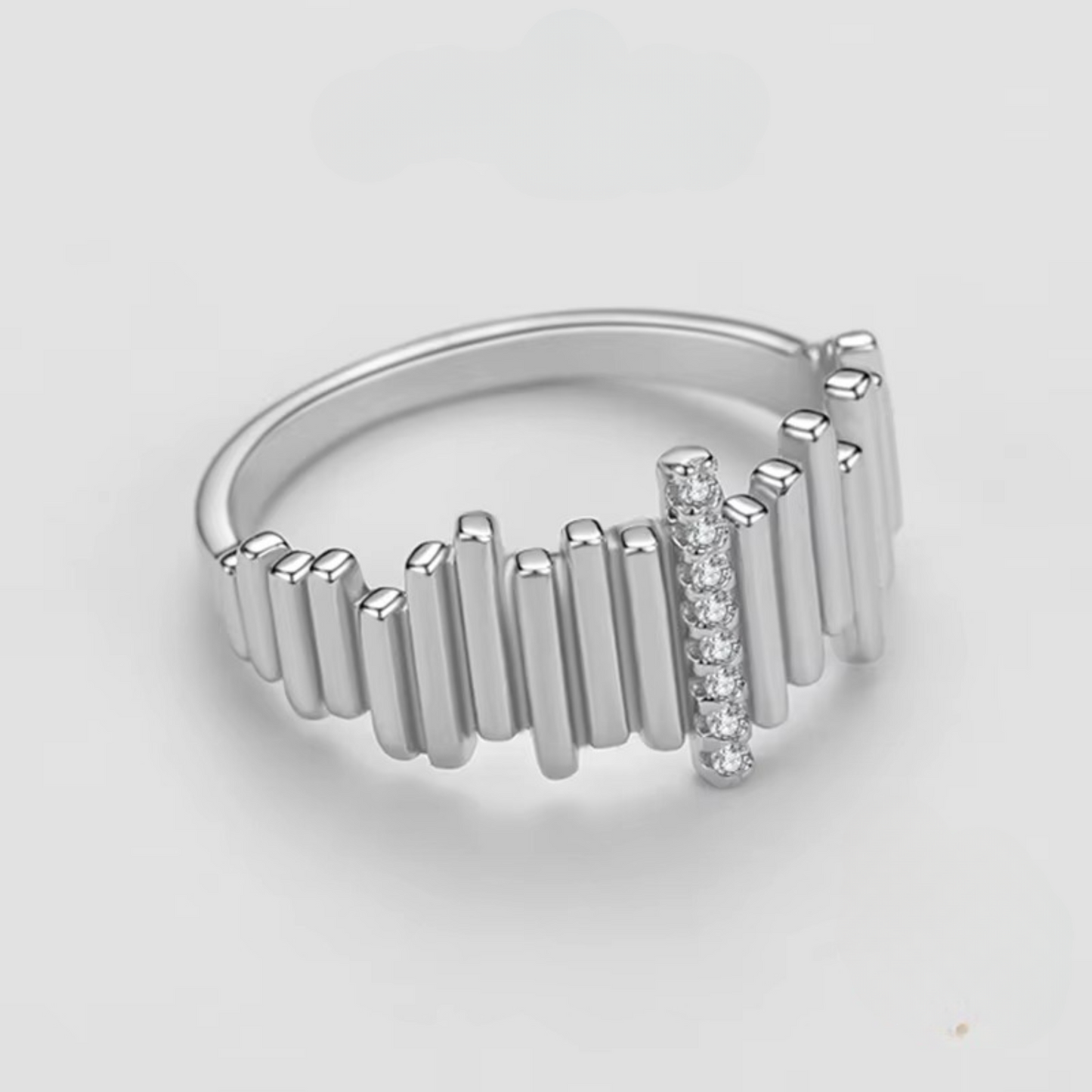 Anel Paze em Prata 925 com Zircônias