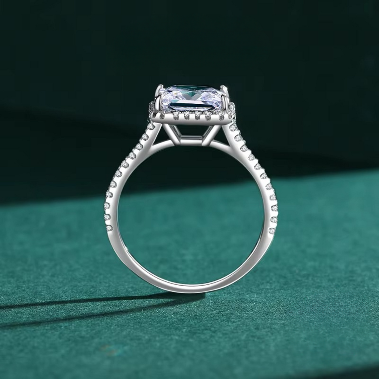 Anel Gota em Prata 925 com Zircônia 3ct