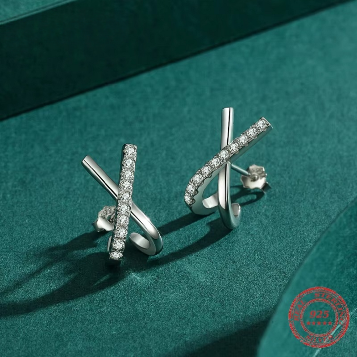 Brinco Xante em Prata 925 com Zircônias