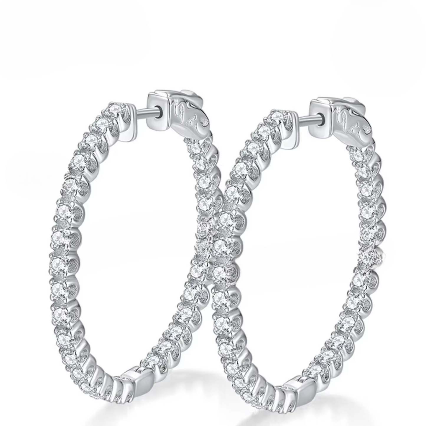 Brinco Luminara em Prata 925 com Moissanite – 3 Opções de Tamanho