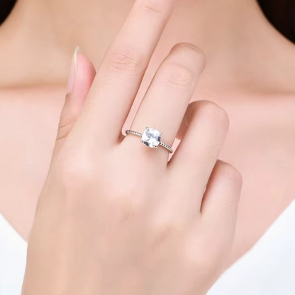 Anel Solitário em Prata 925 com Zircônia