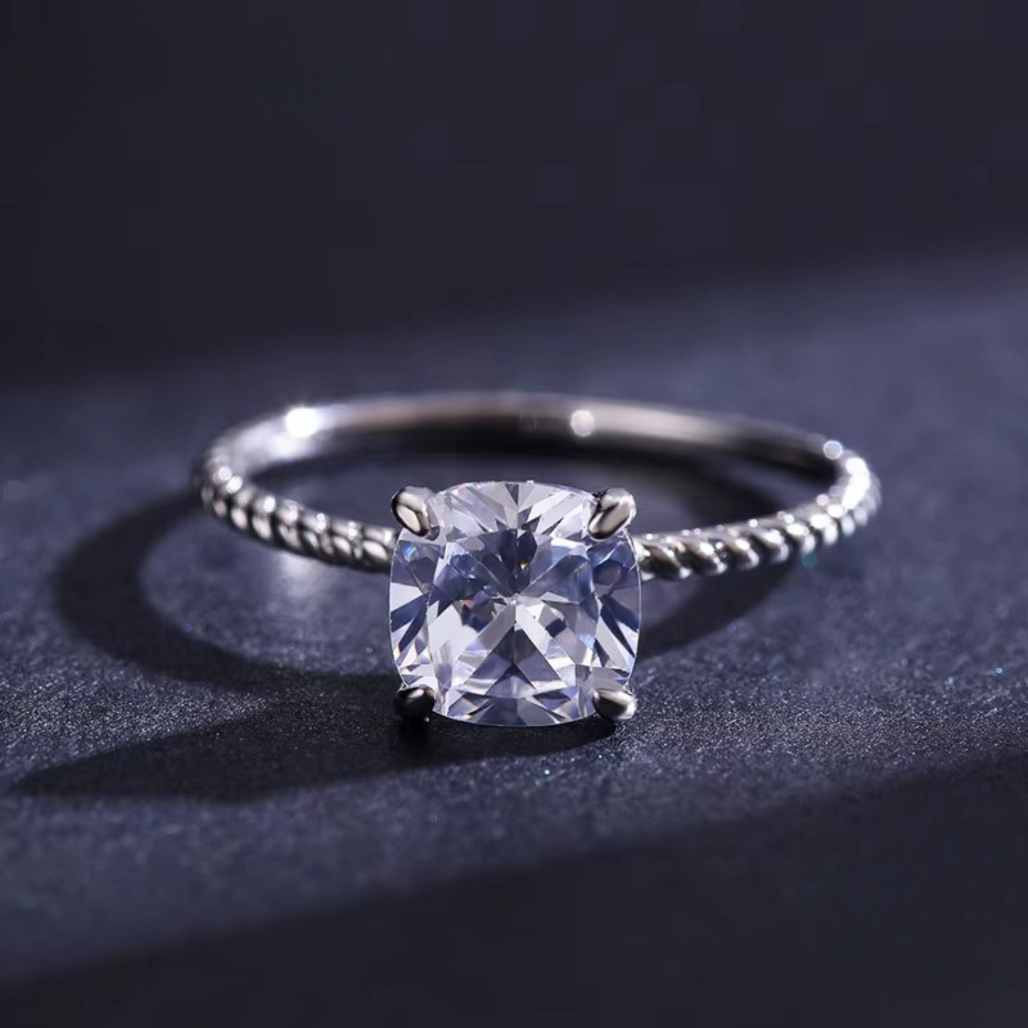 Anel Solitário em Prata 925 com Zircônia