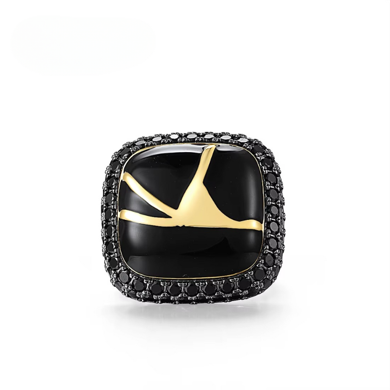 Anel em Prata 925 Banhado a Ouro 18k com Espinélio Preto