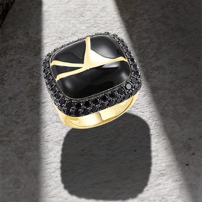 Anel em Prata 925 Banhado a Ouro 18k com Espinélio Preto