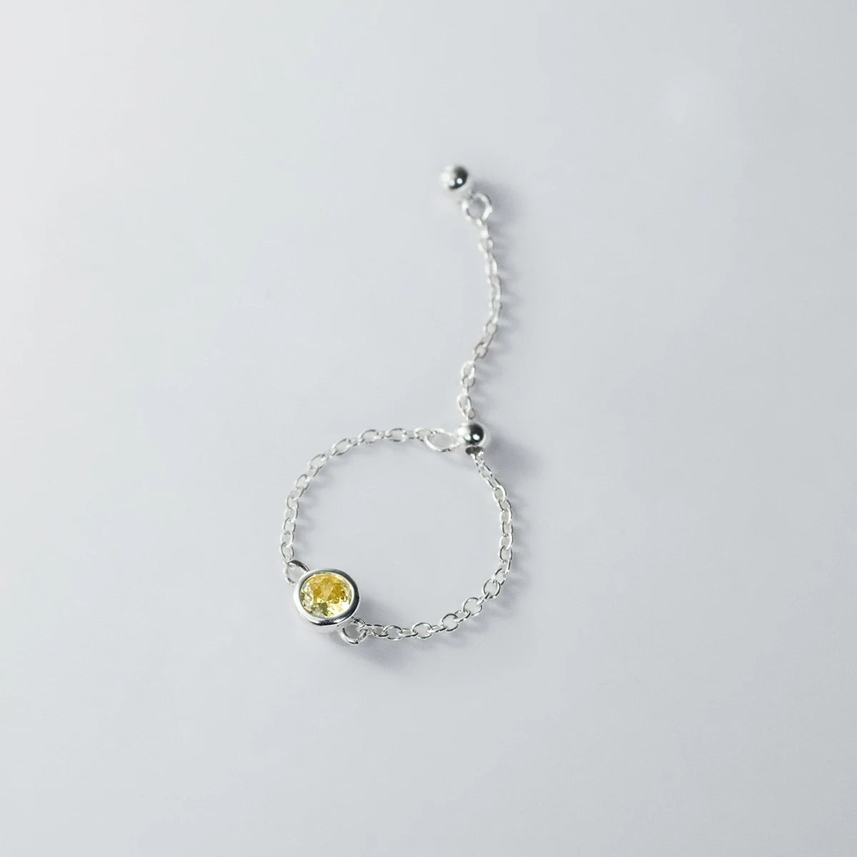 Anel Corrente em Prata 925 com Zircônia