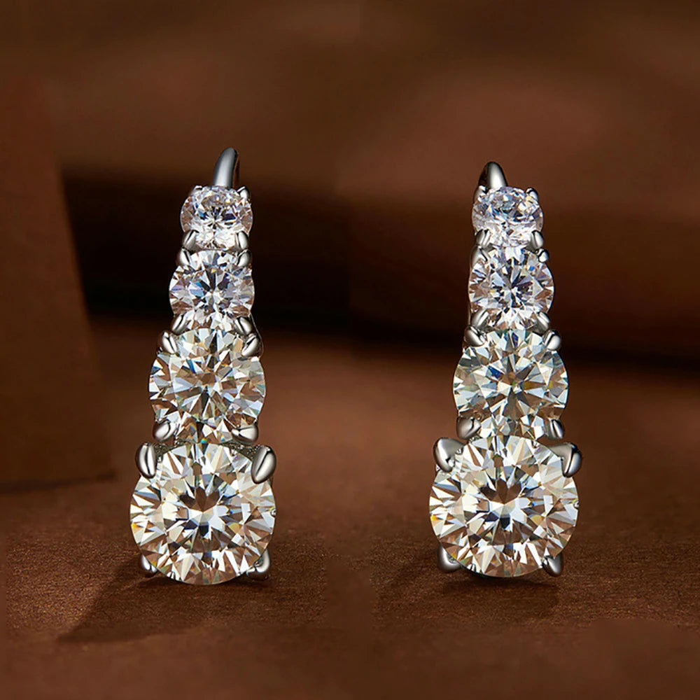 Brinco Celeste em Prata 925 com Moissanite