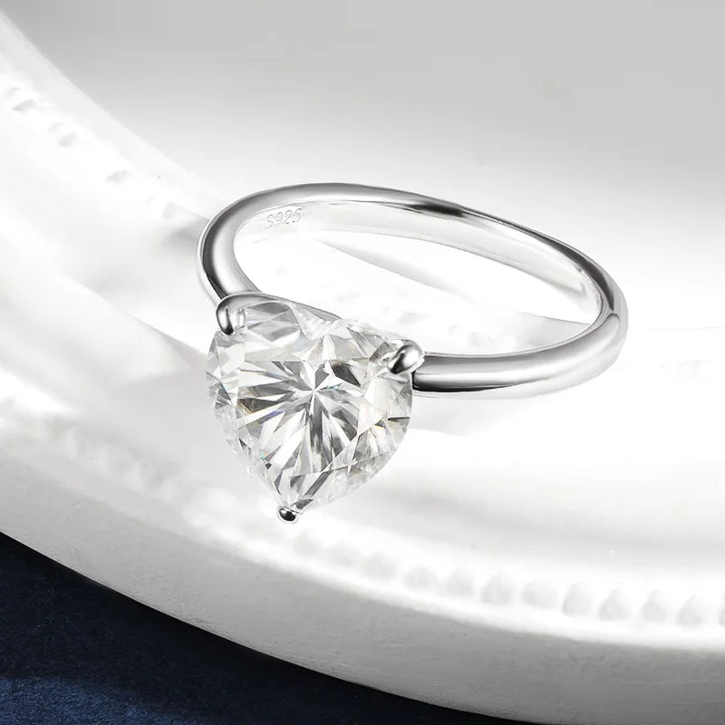 Anel Corazón em Prata 925 com Zircônia 4 ct