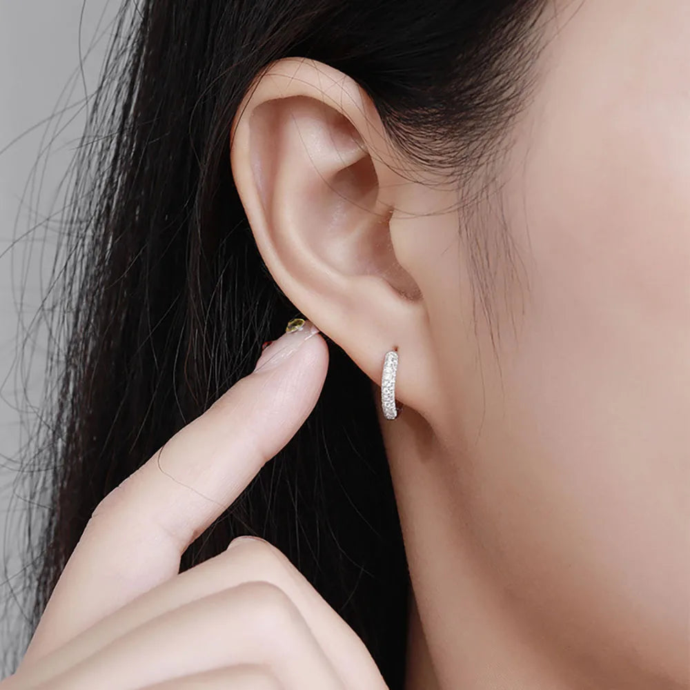 Brinco Solara em Prata 925 com Moissanite