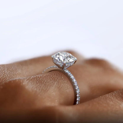 Anel Radiance em Prata 925 com Moissanite 2ct